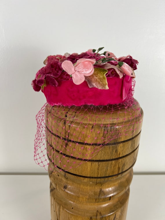 Pink Blossoms & Green Leaves Vintage Velvet Nette… - image 6