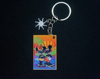 Mickey and Minnie Love Vacation Disney Inspired Keychain (iheartpinbags.com)