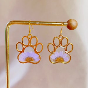 Dried flower dog paw resin earrings, Dog memorial gift, Pet memorial earrings, Dog mom earrings, Dog lover gift