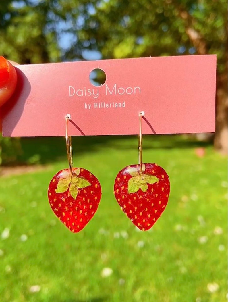 Dried strawberry handmade resin earrings, Botanical earrings, Real strawberry adjustable ring, Real strawberry necklace, Hypoallergenic image 4