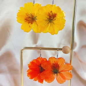Pressed cosmos earrings, Pressed flower handmade resin earrings, Botanical earrings, Real flower, Hypoallergenic earrings