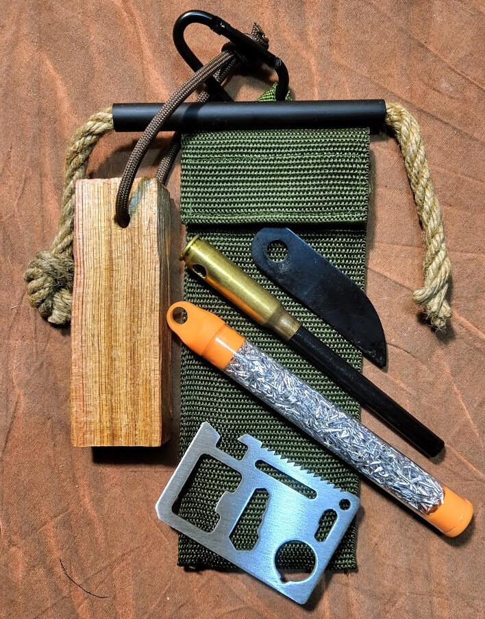 Survival Fire Starting Gear Ferro Rod Fatwood Torch Striker