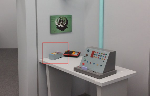 Trek inspired Data card (NFC) and holder (3D files for 3D printer)