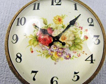 Necklace &quot;Smile of Time&quot; – Unique bronze pendant with floral clock illusion