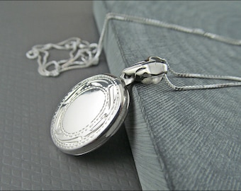 Florence  - Medaillon aus echt 925er Sterling Silber mit 925er Silberkette (optional)