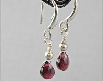 Boucles D'Oreilles Femme Bohème - Argent Vieilli Avec Grenat - T15 B - Neuves Avec Étiquettes