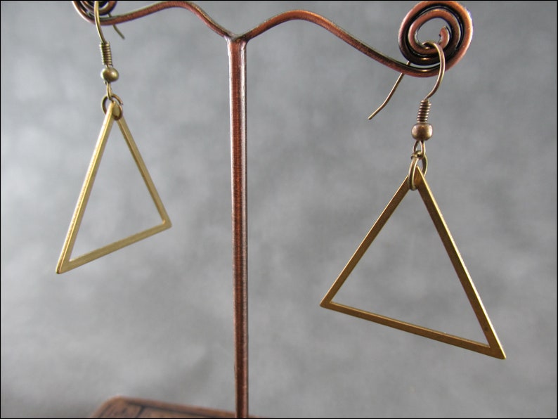 Large triangles Earrings, bronze image 4