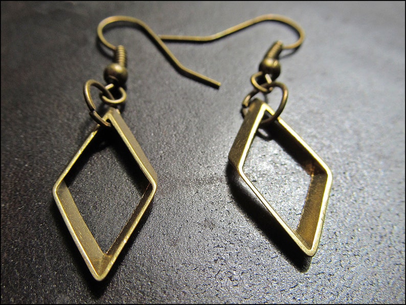 Little Rhombus Earrings, bronze image 2