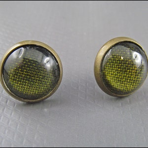 Beautiful green and bronze colored round earrings image 1