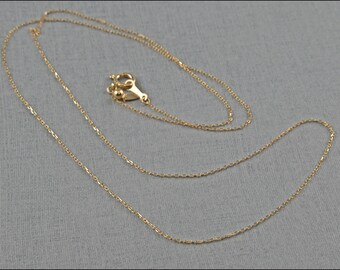 Delicate anchor chain made of real 18 carat gold – timeless and high-quality