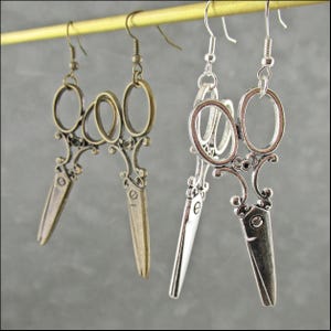 Large &quot;Schnipp Schnapp!&quot; Scissor Earrings in silver or bronze