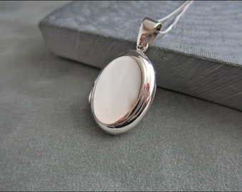 London - Mooi ovaal medaillon met klein randje in echt 925 sterling zilver met 925 zilveren ketting (optioneel) SMED-06