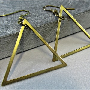 Large triangles Earrings, bronze image 6