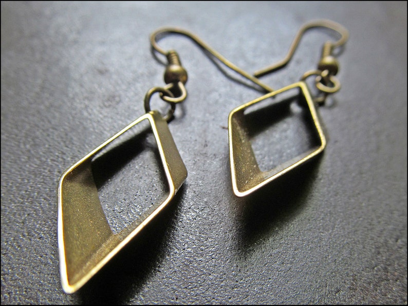 Little Rhombus Earrings, bronze image 4