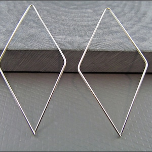 Beautiful diamond shape earrings made of 925 sterling silver or gold plated