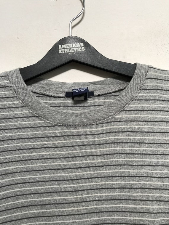 gap striped shirt