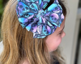 Skulls mini messy bow, messy bow headband, hair clip, mini messy bow, halloween messy bow, halloween bow, halloween, skull