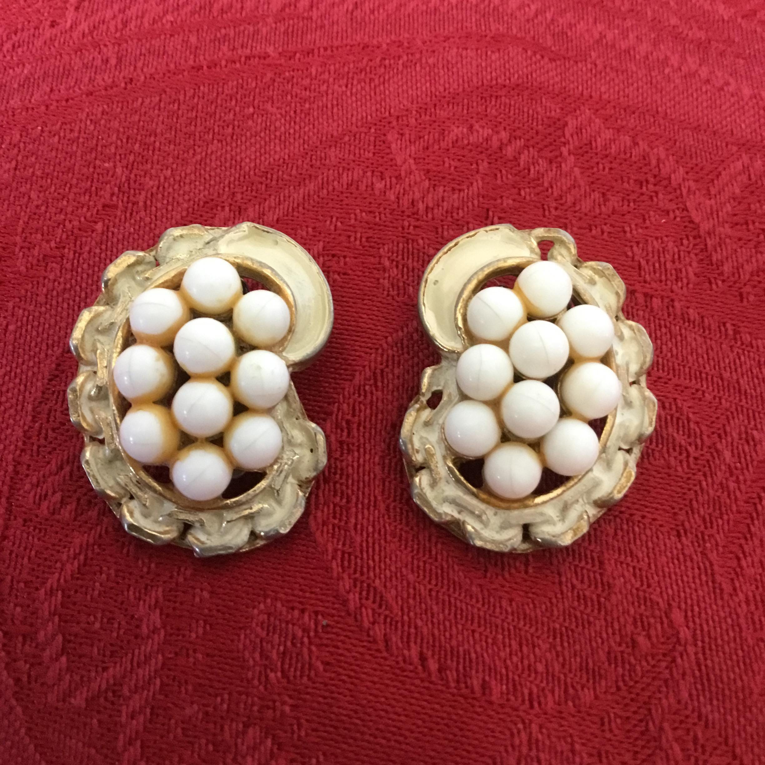 MMA Metropolitan Museum of Art Pearl Flower 14KT 585 Yellow