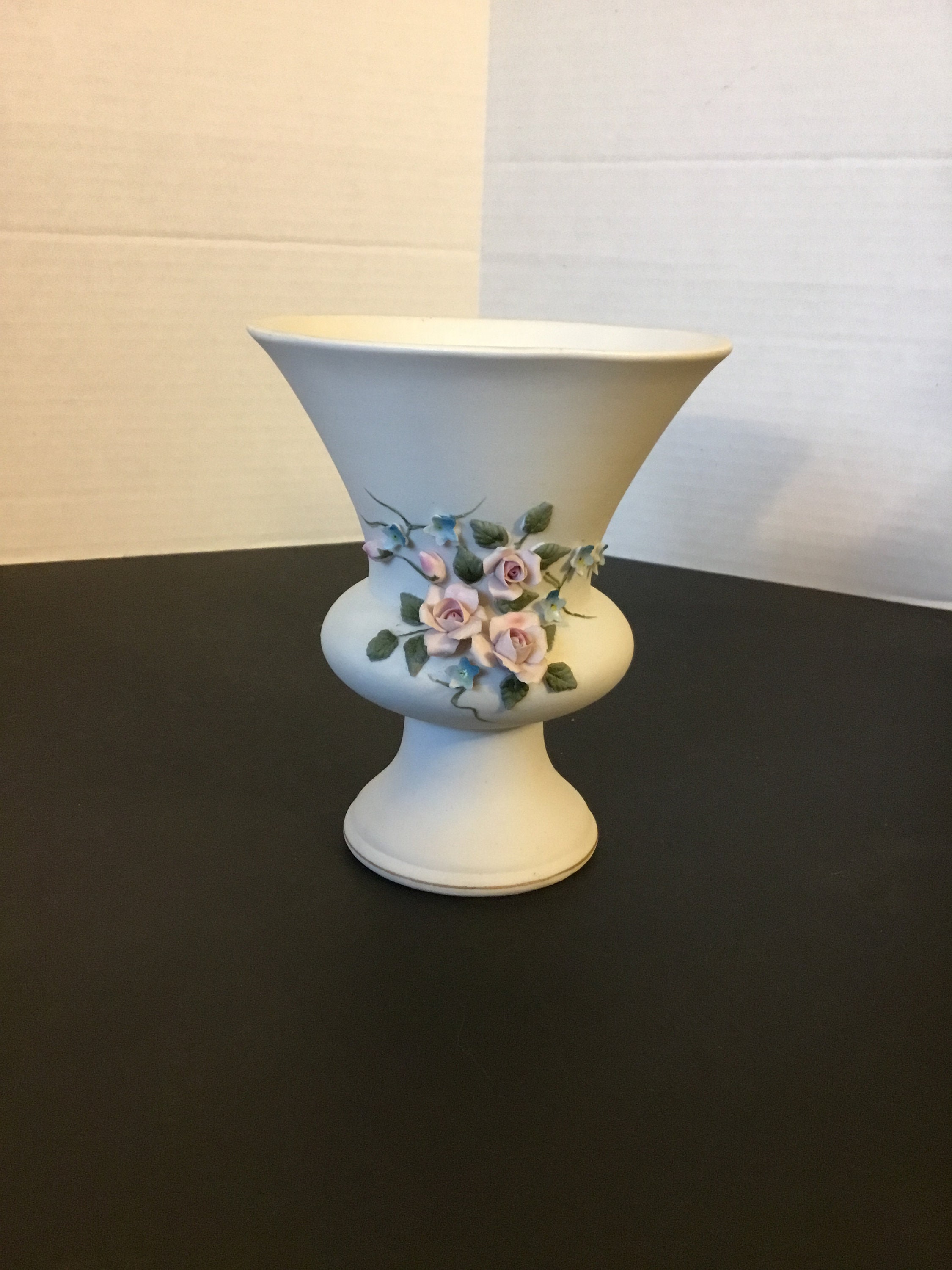 Vintage Lefton Bisque Porcelain Vase, Sculpted Pink Roses Vintage Lefton Bisque Porcelain Vase, Sculpted Pink Roses