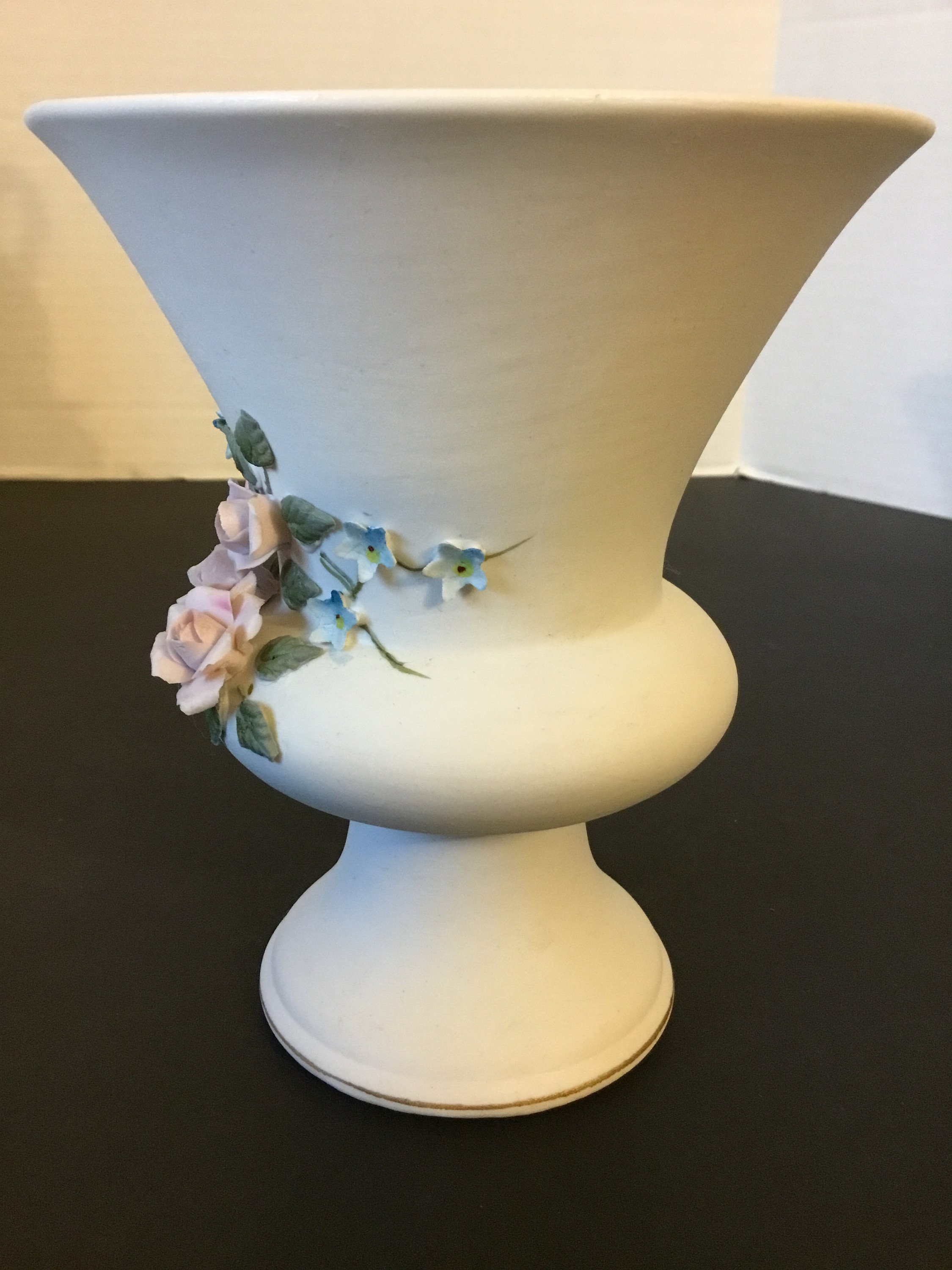 Vintage Lefton Bisque Porcelain Vase, Sculpted Pink Roses Vintage Lefton Bisque Porcelain Vase, Sculpted Pink Roses