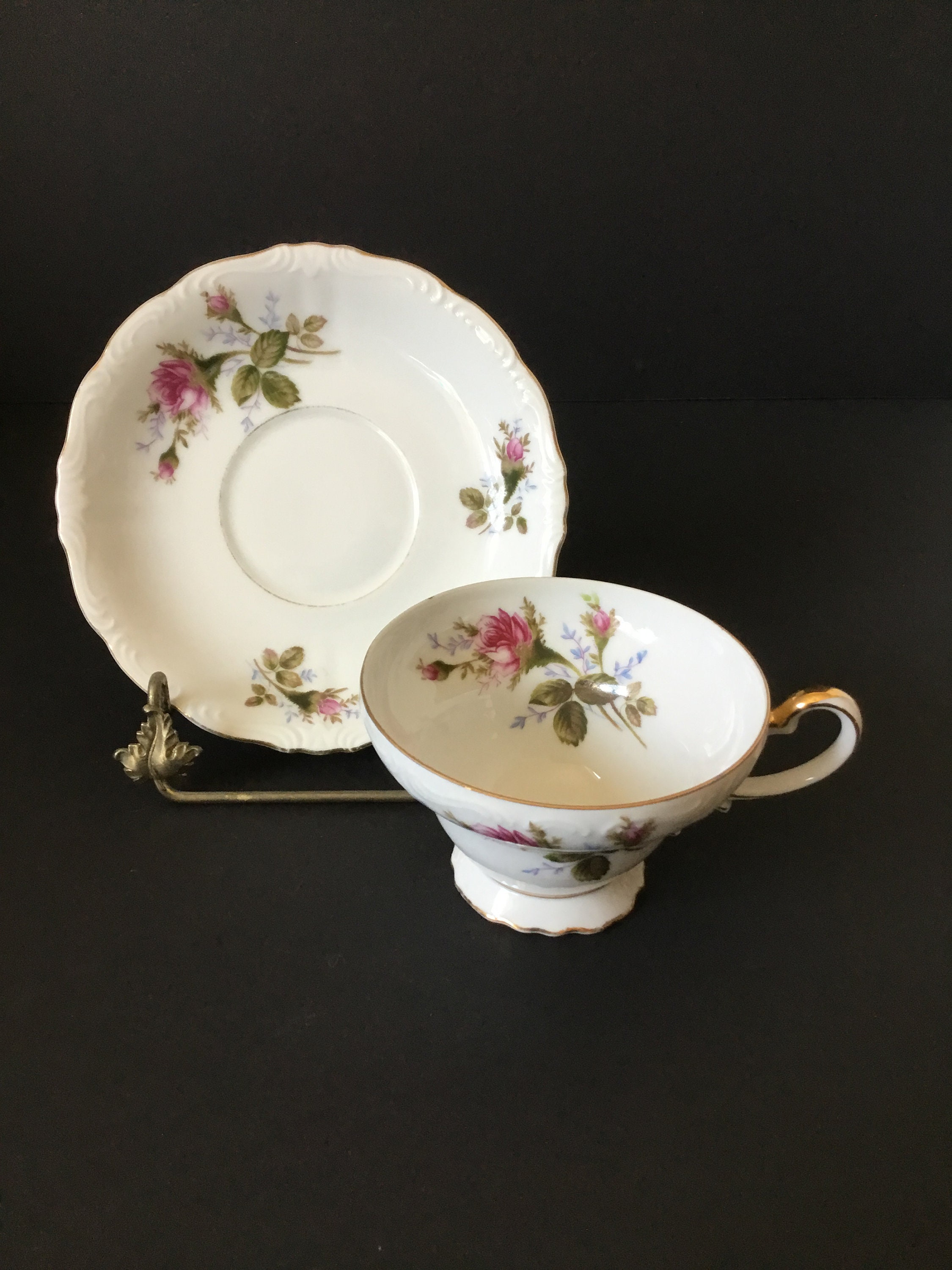 Aladdin Occupied Japan Moss Rose Tea Cup & Saucer, Aladdin Fine