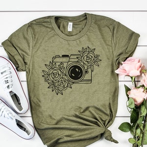 Photographer Shirt- Floral Camera T-shirt - Gift For Photographer - Photography lover shirt - Gift for her