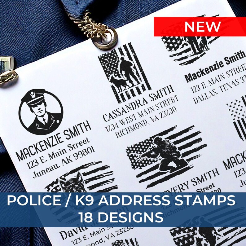 Puede incluir: Un conjunto de 18 sellos de direcci&oacute;n de polic&iacute;a y K9 con diferentes dise&ntilde;os. Los sellos incluyen un oficial de polic&iacute;a, un perro K9 y una bandera estadounidense. El texto "POLICE / K9 ADDRESS STAMPS 18 DESIGNS" est&aacute; impreso en la parte inferior de la imagen.