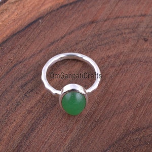 Silver Jade Ring, Natural Green Jade Ring, Hammered Silver Ring, Stackable Ring, Girl&#39;s Ring, Women&#39;s Ring, Handmade Ring, US Size 9.5