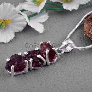 925 Sterling Silver Raw Garnet Pendant, Raw Garnet Pendant, Raw Garnet Silver Pendant, Raw Garnet Prong Pendant, Raw Garnet Pendant Jewelry