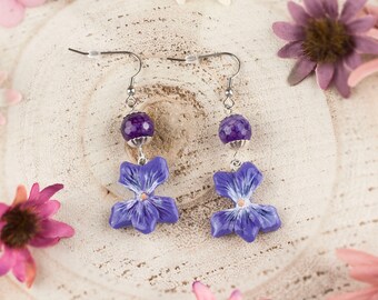 Earrings with cold porcelain violets and semi precious stone beads