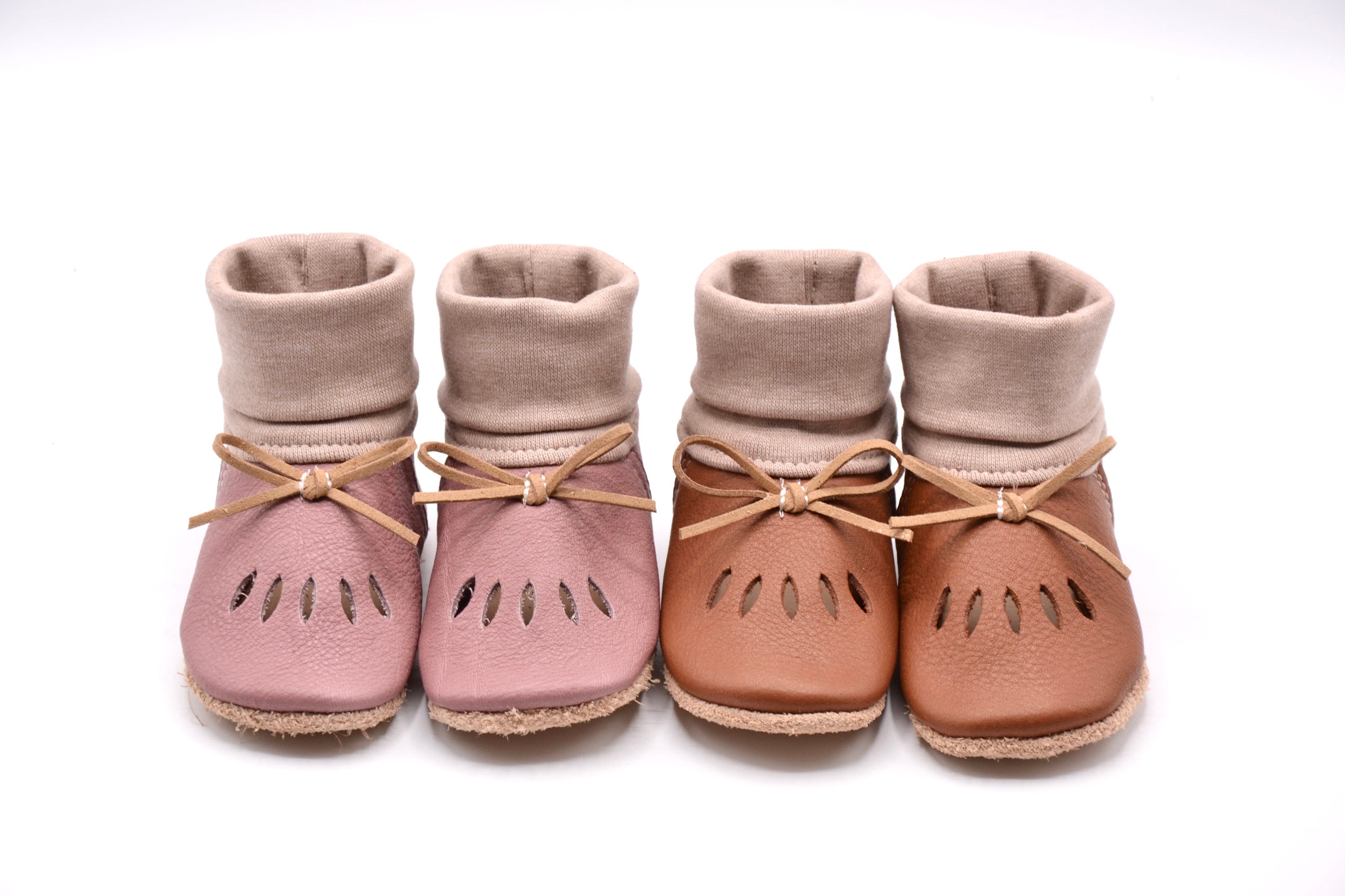 Daniela Nagel - Crawling shoes for babies and toddlers made of organic leather - model CAREN