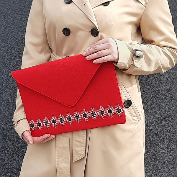 Felt Sleeve-Envelope for Laptop, Macbook Air / Macbook Pro 13, Handmade Laptop cover 13-14 inches, Designer Felt Case for Laptop, Red Case