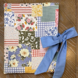 Quilted Bible Sleeve with Bow | Handmade Bible Sleeve | Floral Book Cover | Christian Gift for Women | Bible Case