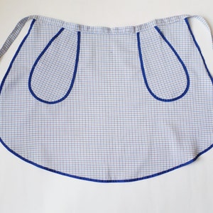 Cooking Half Apron, Blue Gingham Apron, Vintage Kitchen Apron with Two Pockets, Blue Apron, Baking Gift, Hostess Gift, Gift for Grandmother
