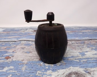 Vintage Pepper Mill, Old Woden Spice Grinder, Mechanical Manual Wooden Grinder, Farmhouse Rustic Kitchen Home Decor, Primitive Tool