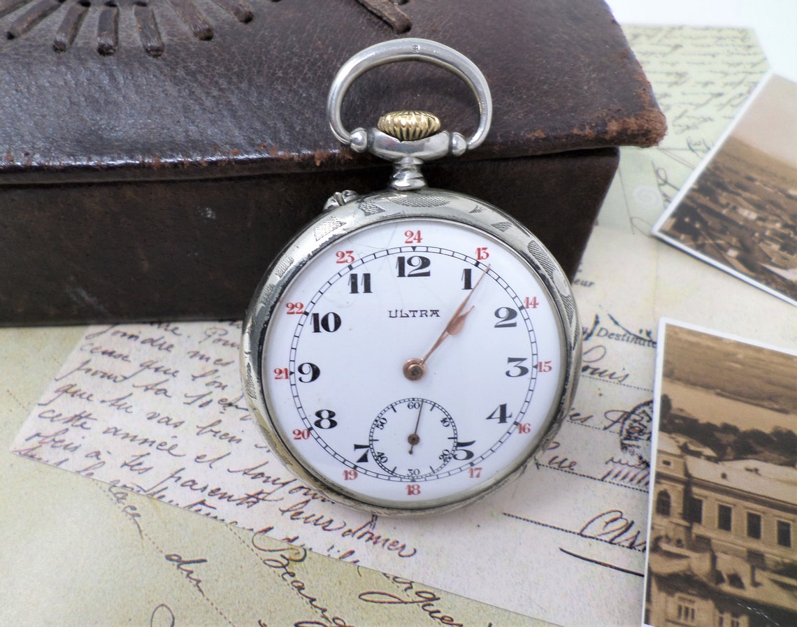 Antique Pocket Watch with Porcelain Dial, Vintage French Mens Mechanical Pocket Watch, Made in 1940, foto 1 de 5