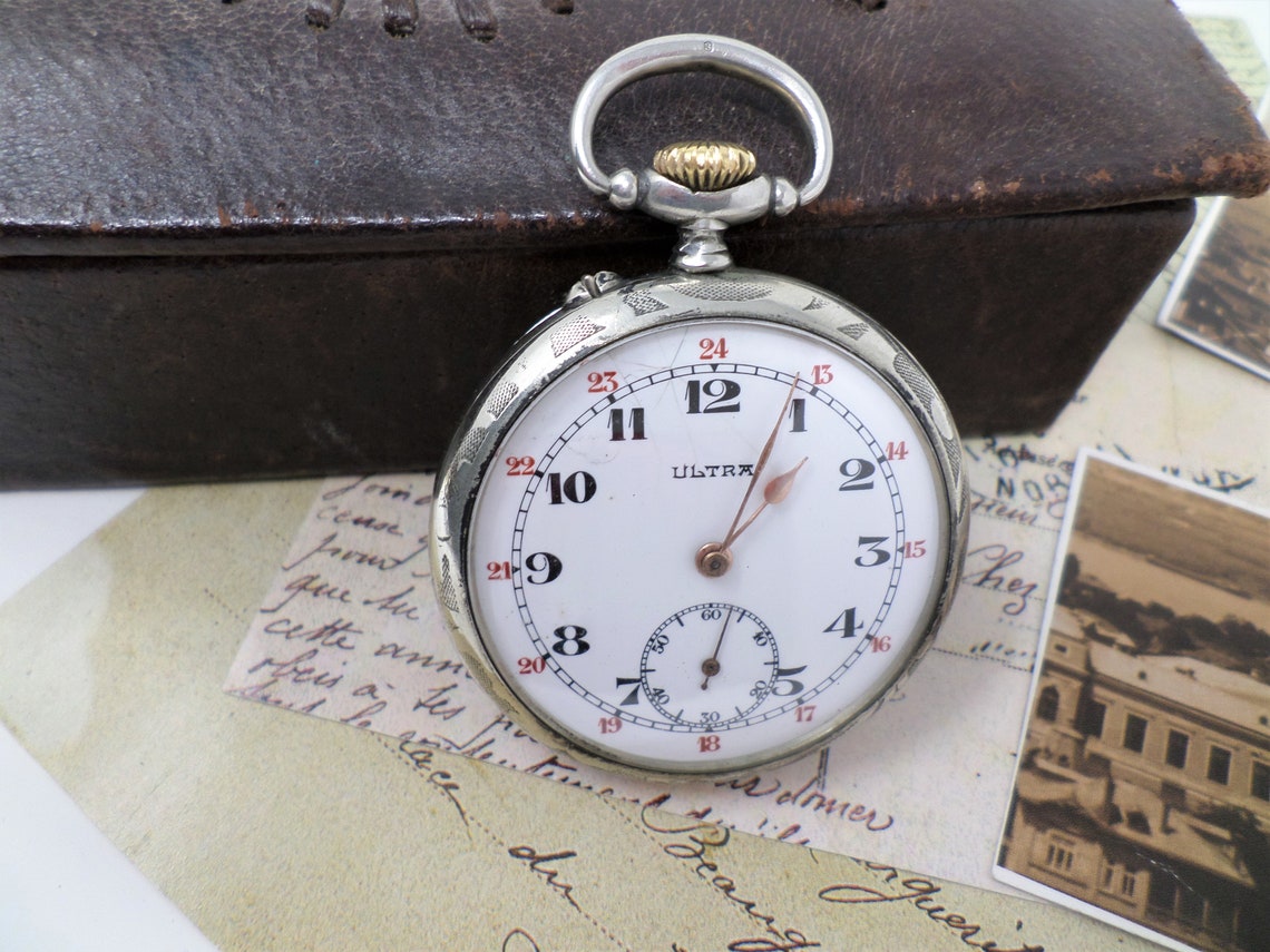 Antique Pocket Watch with Porcelain Dial, Vintage French Mens Mechanical Pocket Watch, Made in 1940, foto 2 de 5