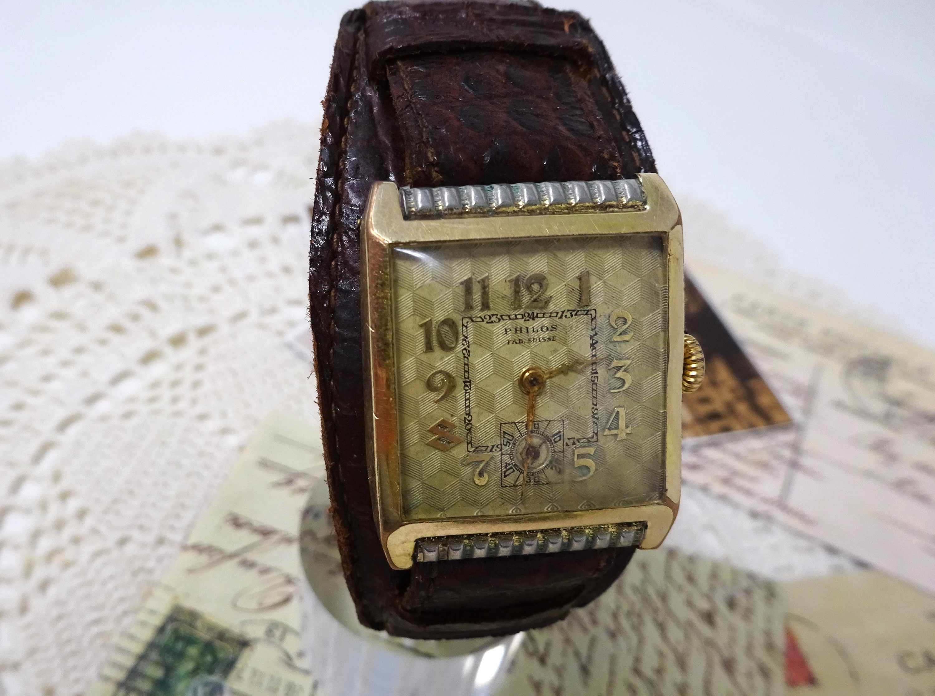 Montre Vintage Femme Philos Mécanique - Cadran Argenté, Boîtier Blanc, étanche, Remontage Manuel