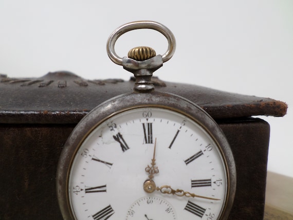 Antique Swiss Pocket Watch, Porcelain Dial, Vinta… - image 3