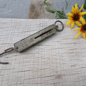 Vintage Pocket Scale, Spring Balance, Vintage Pocket Balance, Metal Hanging Scale, Old Hand Scale, Kitchen Scale, Rustic Home Decor
