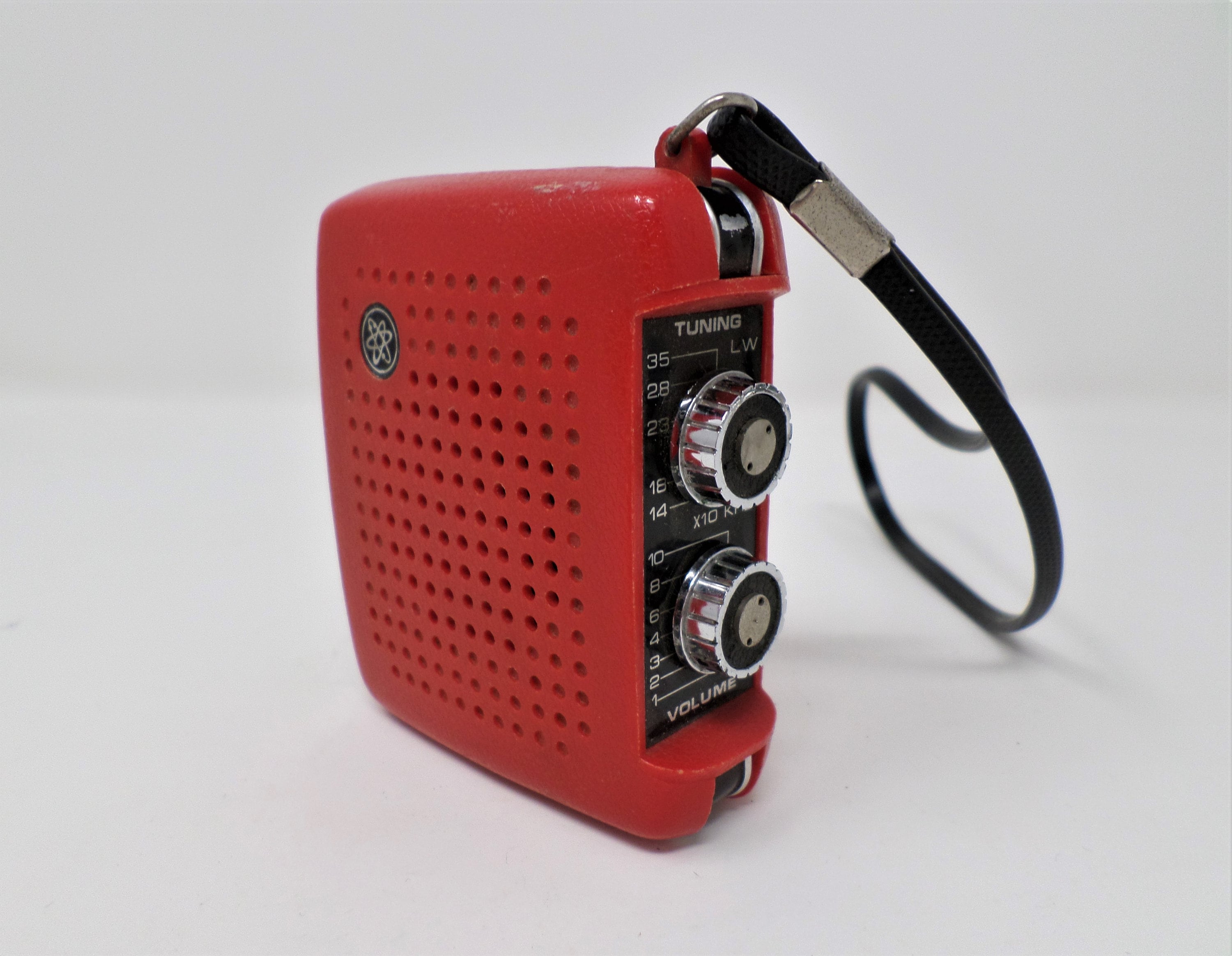 Transistor de radio vintage EMPEROR, antiguo transistor de mano portátil,  pequeña radio coleccionable, 1960s, 60s NO FUNCIONA -  España