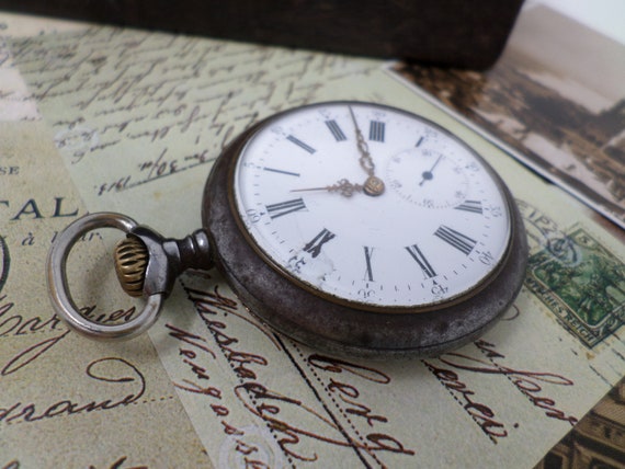 Antique Swiss Pocket Watch, Porcelain Dial, Vinta… - image 4