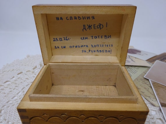 Vintage Wooden Hand Carved Box, Jewellery Cuff Li… - image 9