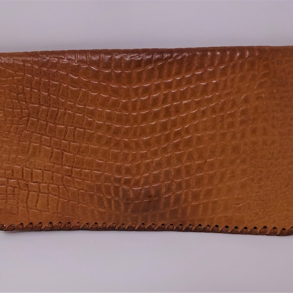 Vintage Leather Envelope Clutch Purse, Caramel Color Womens Bag with Alligator Crocodile Effect, Ladies Wallet, Retro Lady Handbag 1970s