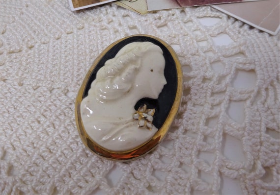 Vintage Porcelain Brooch, Rare French Brooch, Wom… - image 3