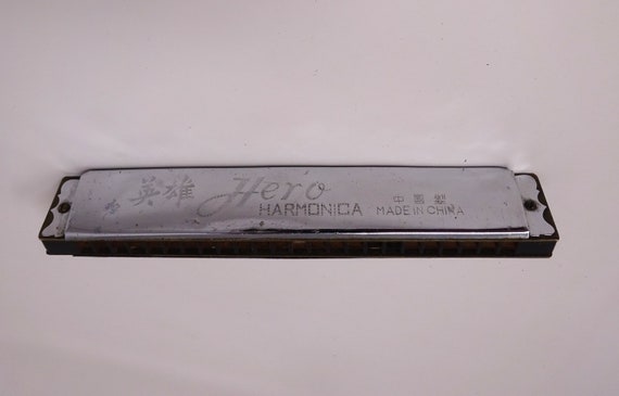 Vintage Harmonica Hero, Retro Musical Instrument, Chinese