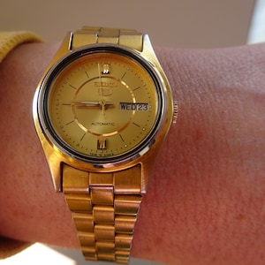 SEIKO Vintage Ladies Wrist Watch Automatic, Japan Womens Wristwatch, Japanese Mechanical Ladys Watch in Gold Color, Working, 1980s