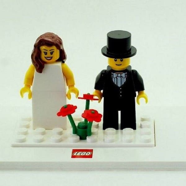 Table Cake Decoration Stand with Wedding Bride & Groom Minifigures - made from LEGO Parts Custom