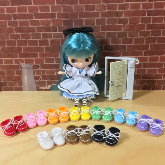 petite blythe doll
