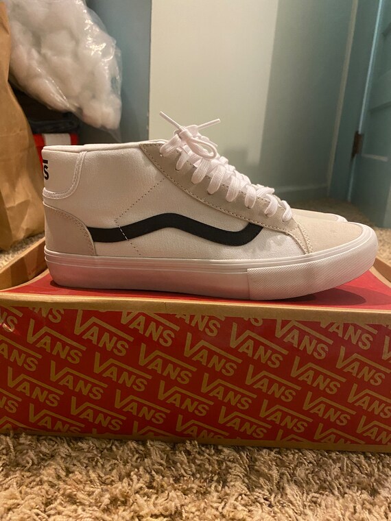 New Vans Mid Skool Pro White on Cream Men's Size 10